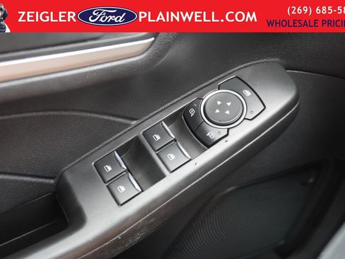 Used 2021 Ford Escape S image 28