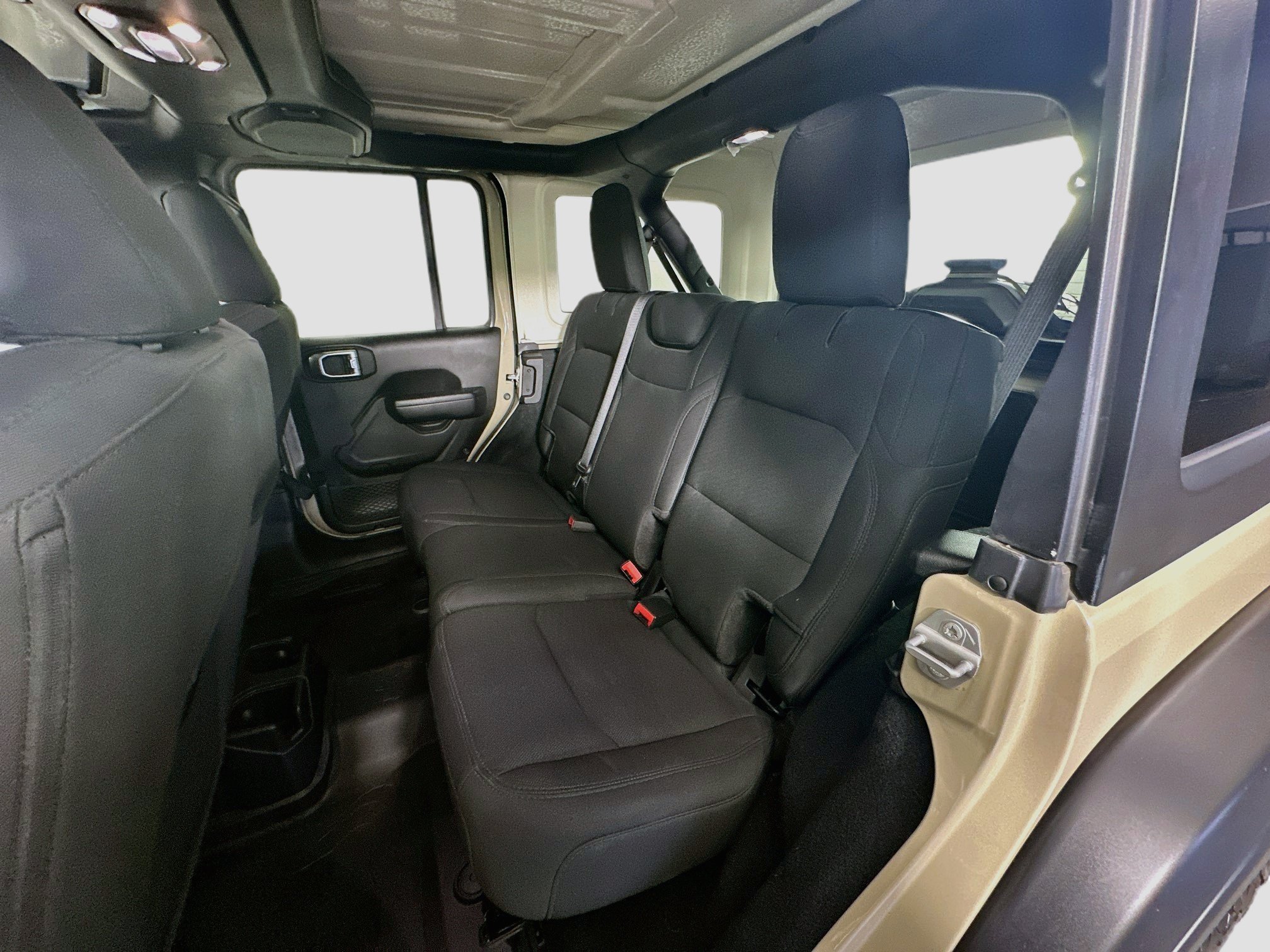 Used 2022 Jeep Wrangler Unlimited Sport AWD/4WD image 28