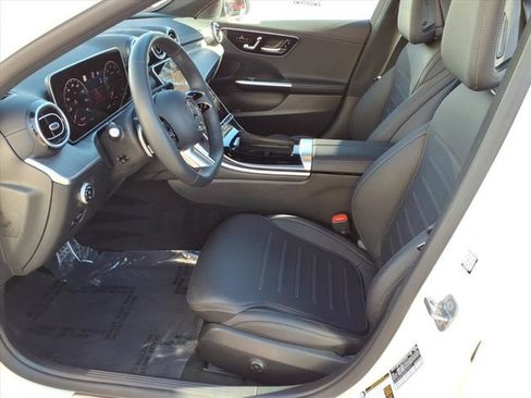 Used 2025 Mercedes-Benz C 300 4MATIC Sedan image 15