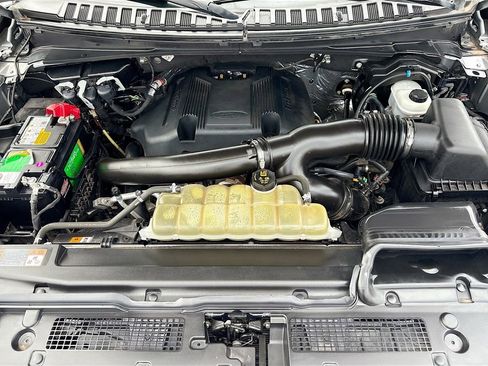 Used 2020 Ford Expedition XLT w/ Equipment Group 202A image 29