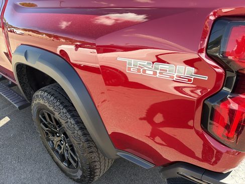 Used 2023 Chevrolet Colorado Trail Boss w/ Safety Package AWD/4WD image 9