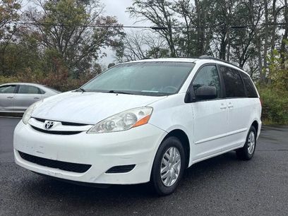 Used 2009 Toyota Sienna CE