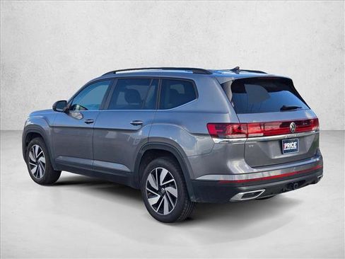 Used 2025 Volkswagen Atlas SE FWD image 7