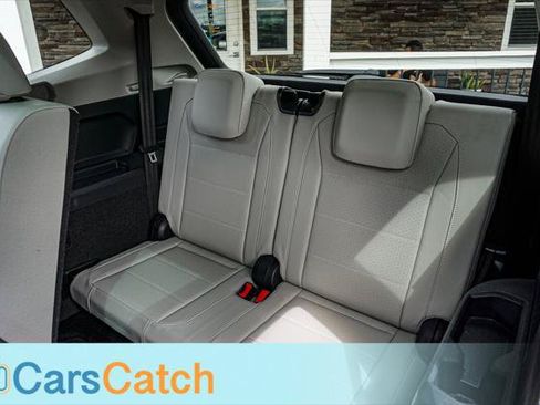 Used 2020 Volkswagen Tiguan SE w/ Panoramic Sunroof Package FWD image 35