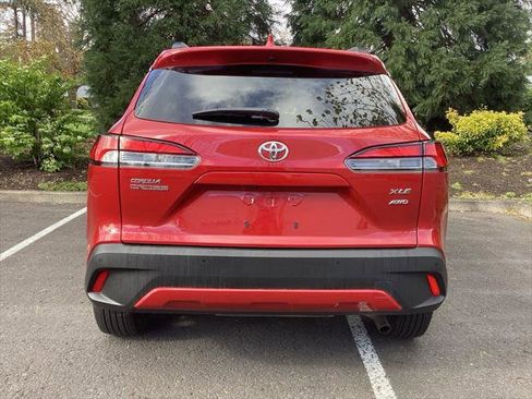 Certified 2024 Toyota Corolla Cross XLE w/ Convenience Package image 21