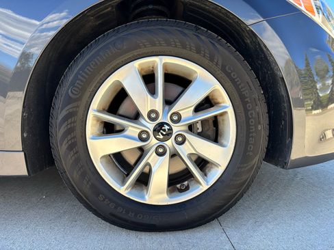 Used 2017 Kia Optima LX image 30