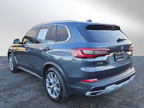 Used 2022 BMW X5 xDrive45e w/ Climate Comfort Package image 5