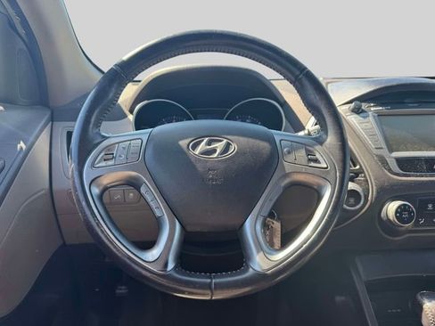 Used 2010 Hyundai Tucson GLS FWD image 18