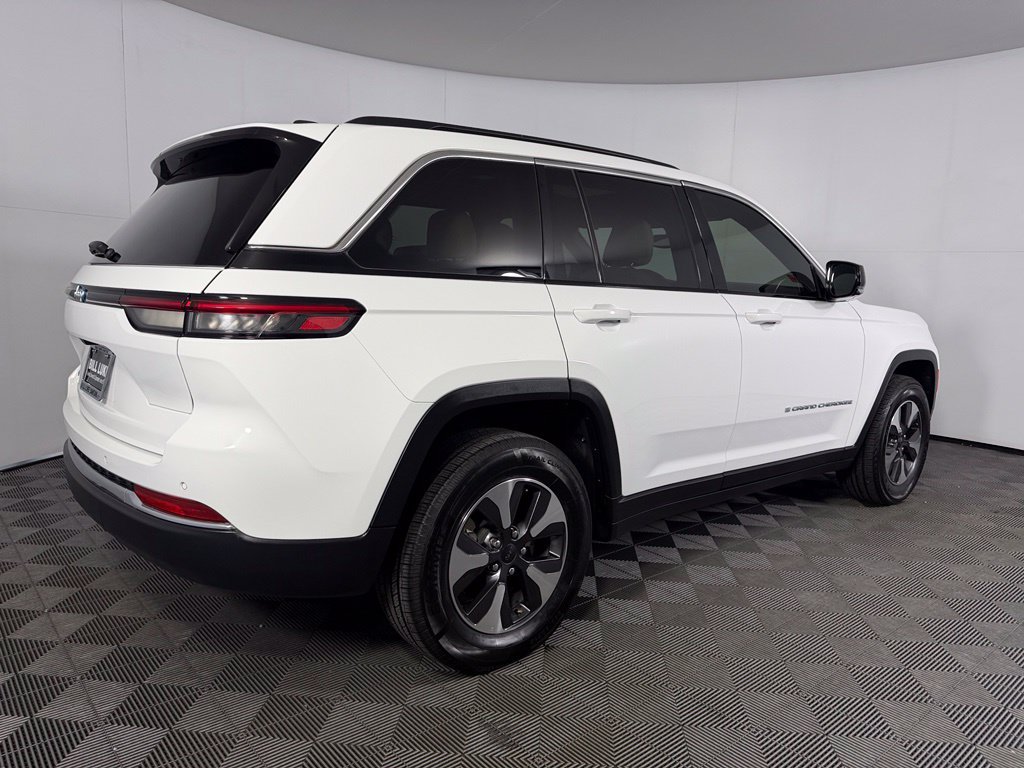 Used 2024 Jeep Grand Cherokee Limited 4xe AWD/4WD image 7