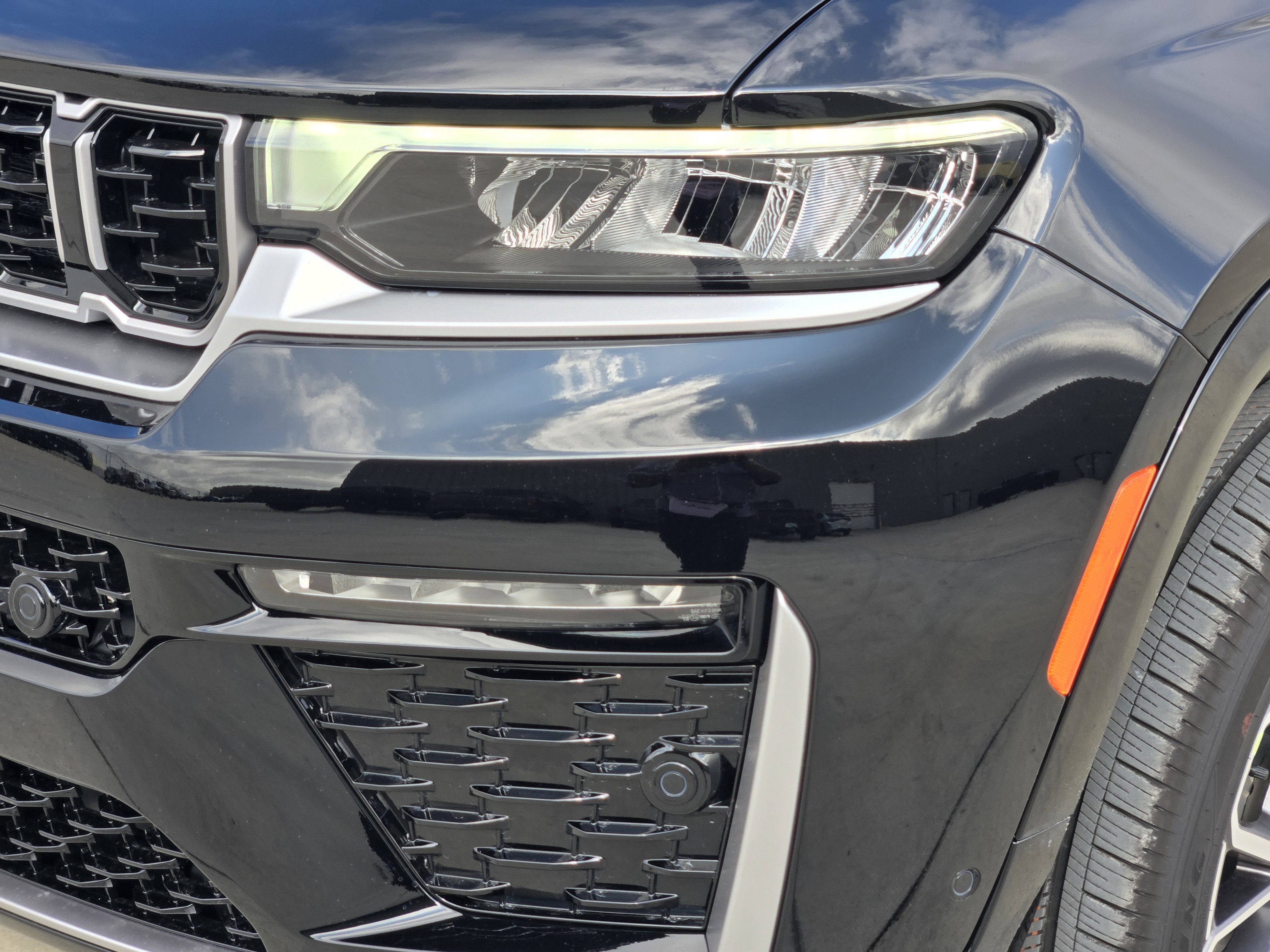 New 2027 Jeep Grand Cherokee Summit AWD/4WD image 7