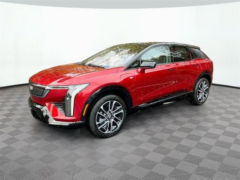 New 2026 Cadillac Optiq Sport 2 w/ LPO, Floor Liner Package image 33