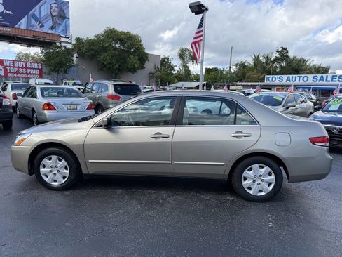 Used 2004 Honda Accord LX image 4