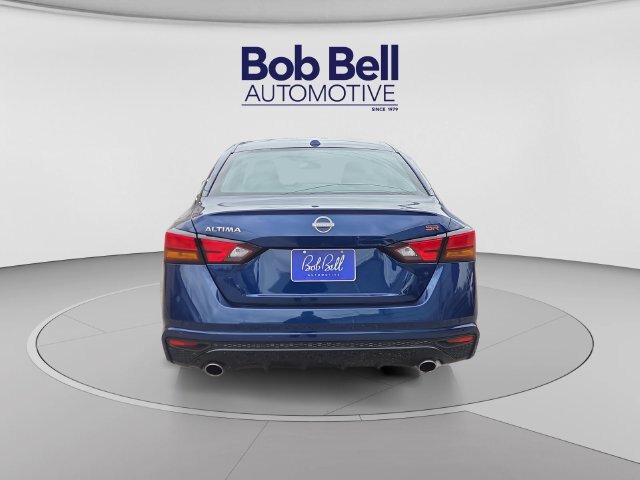 Used 2024 Nissan Altima 2.5 SR w/ SR Premium Package FWD image 4