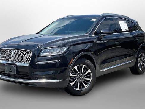 Used 2023 Lincoln Nautilus AWD w/ Premium Package image 12
