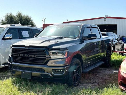 Used 2023 RAM 1500 Laramie AWD/4WD image 5