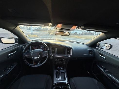 Used 2022 Dodge Charger SXT w/ Blacktop Package image 20