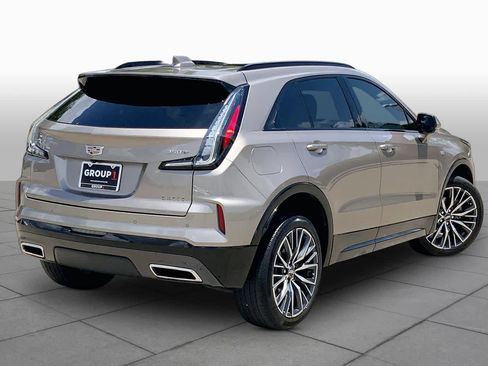 Used 2024 Cadillac XT4 Sport w/ Cold Weather Package FWD image 13