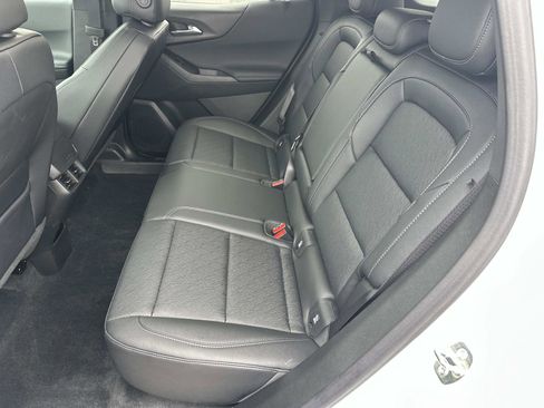 Certified 2026 Chevrolet Equinox LT w/ Convenience Package II image 11