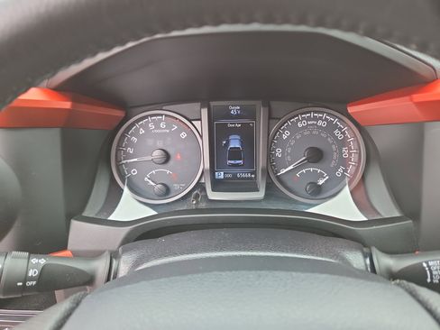 Certified 2016 Toyota Tacoma TRD Sport w/ Towing Package image 20