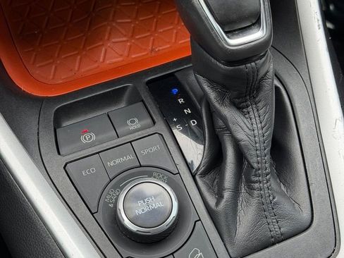 Used 2020 Toyota RAV4 Adventure w/ Convenience Package image 39