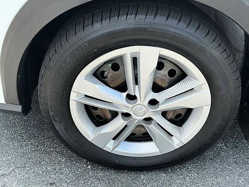 Certified 2024 Nissan Kicks S FWD image 7