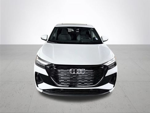 Used 2023 Audi Q4 e-tron Premium w/ Convenience Package AWD/4WD image 3