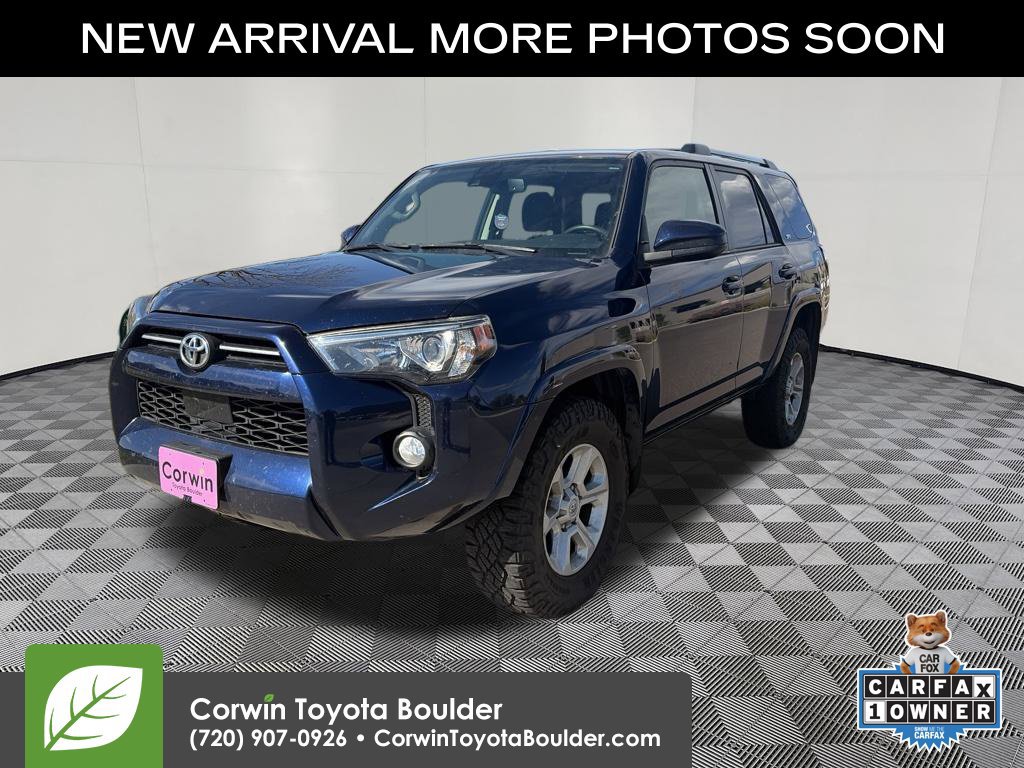 Used 2020 Toyota 4Runner SR5 AWD/4WD image 3
