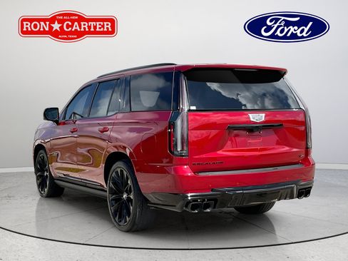 Used 2026 Cadillac Escalade V w/ LPO, ONYX Package AWD/4WD image 4