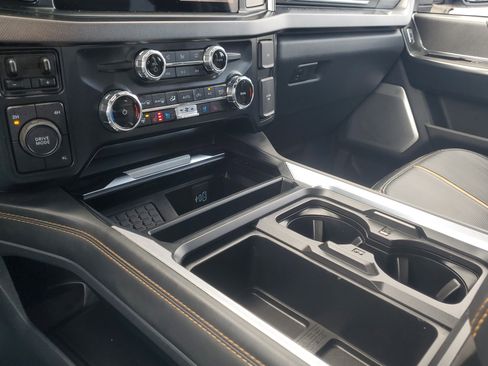 Certified 2024 Ford F450 Platinum w/ FX4 Off-Road Package image 27