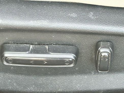 Used 2020 Honda Insight Touring image 8