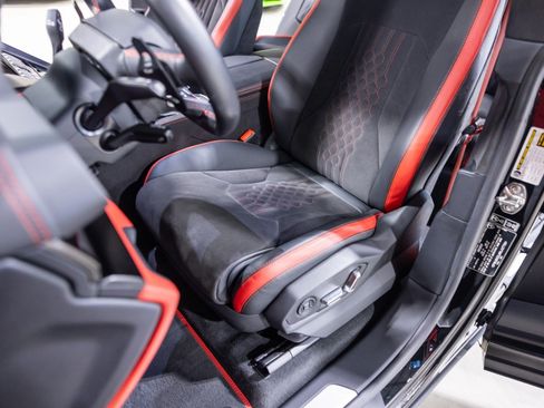 Used 2024 Lamborghini Urus S AWD/4WD image 38