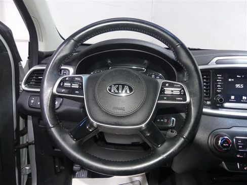 Used 2020 Kia Sorento LX w/ LX I4 Convenience Package image 28