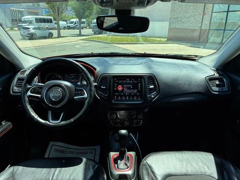 Used 2018 Jeep Compass Trailhawk w/ Navigation Group AWD/4WD image 24