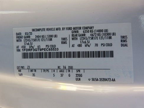 Used 2023 Ford F350 XLT image 38