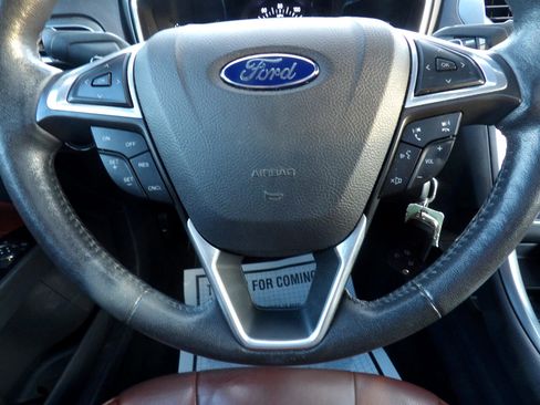 Used 2016 Ford Fusion SE w/ Equipment Group 202A image 24