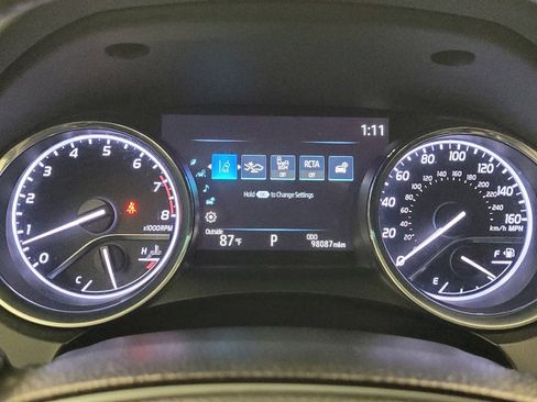 Used 2020 Toyota Camry XLE FWD image 25
