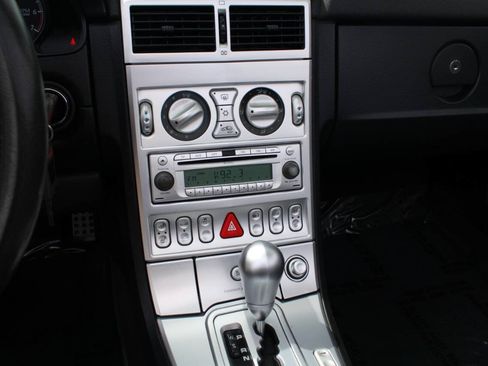 Used 2005 Chrysler Crossfire Limited RWD image 14