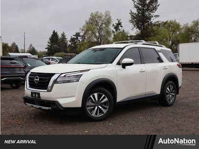 Used 2024 Nissan Pathfinder SL