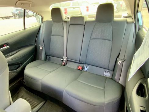 Used 2020 Toyota Corolla LE image 25