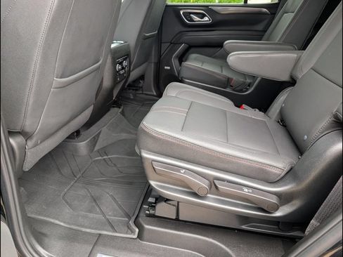 Used 2023 Chevrolet Tahoe RST w/ Luxury Package RWD image 13
