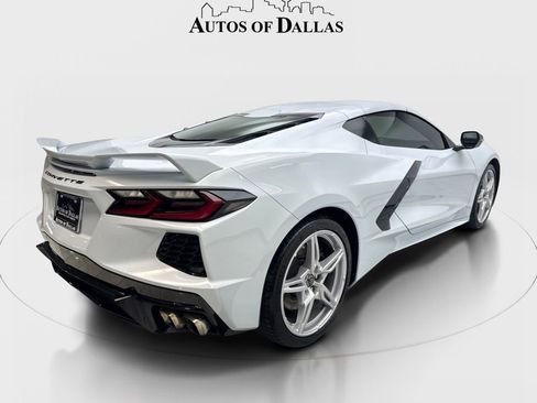 Used 2021 Chevrolet Corvette Stingray Coupe w/ Z51 Performance Package RWD image 23
