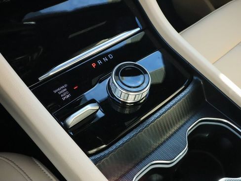 New 2025 Jeep Grand Cherokee Limited image 10