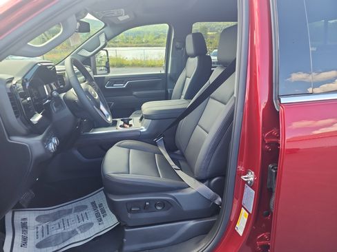 New 2025 GMC Sierra 2500 SLT w/ SLT Convenience Package image 11