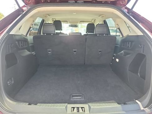 Used 2024 Ford Edge SEL AWD/4WD image 9