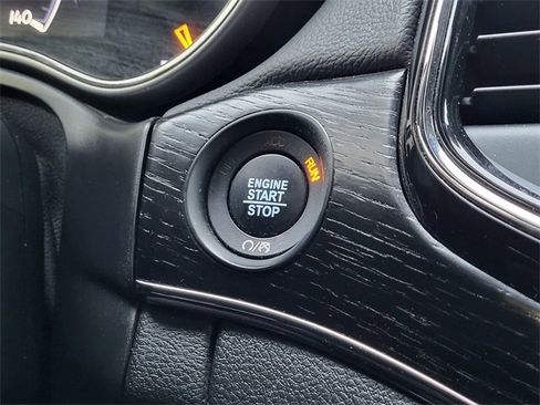 Used 2019 Jeep Grand Cherokee High Altitude image 16