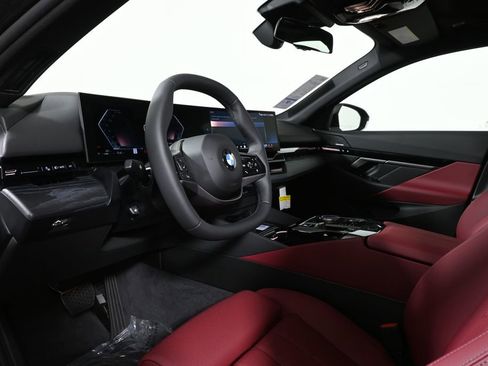 New 2026 BMW 530i xDrive AWD/4WD image 15