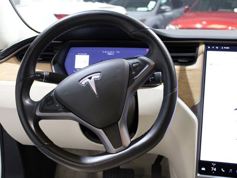 Used 2018 Tesla Model S 75D image 19