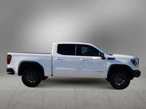 Used 2024 GMC Sierra 1500 AT4X image 9