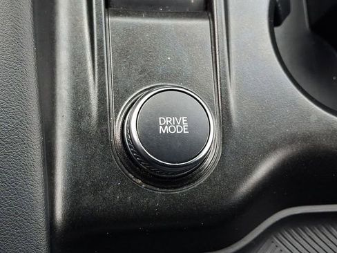 Used 2025 Ford Explorer ST-Line image 25