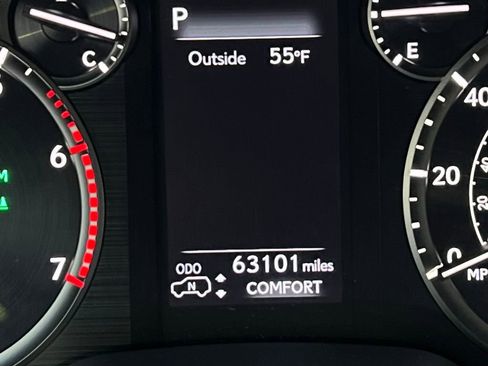 Used 2023 Lexus GX 460 Luxury image 24